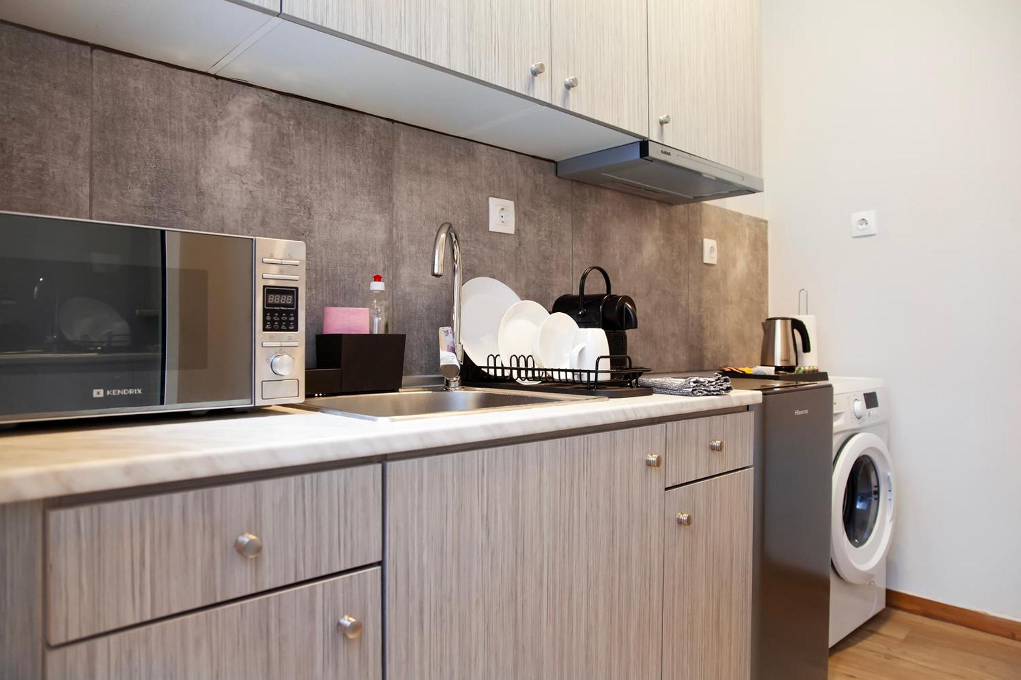 Aris123 By Smart Cozy Suites - Apartments In The Heart Of Athens - 5 Minutes From Metro - Available 24Hr Eksteriør billede