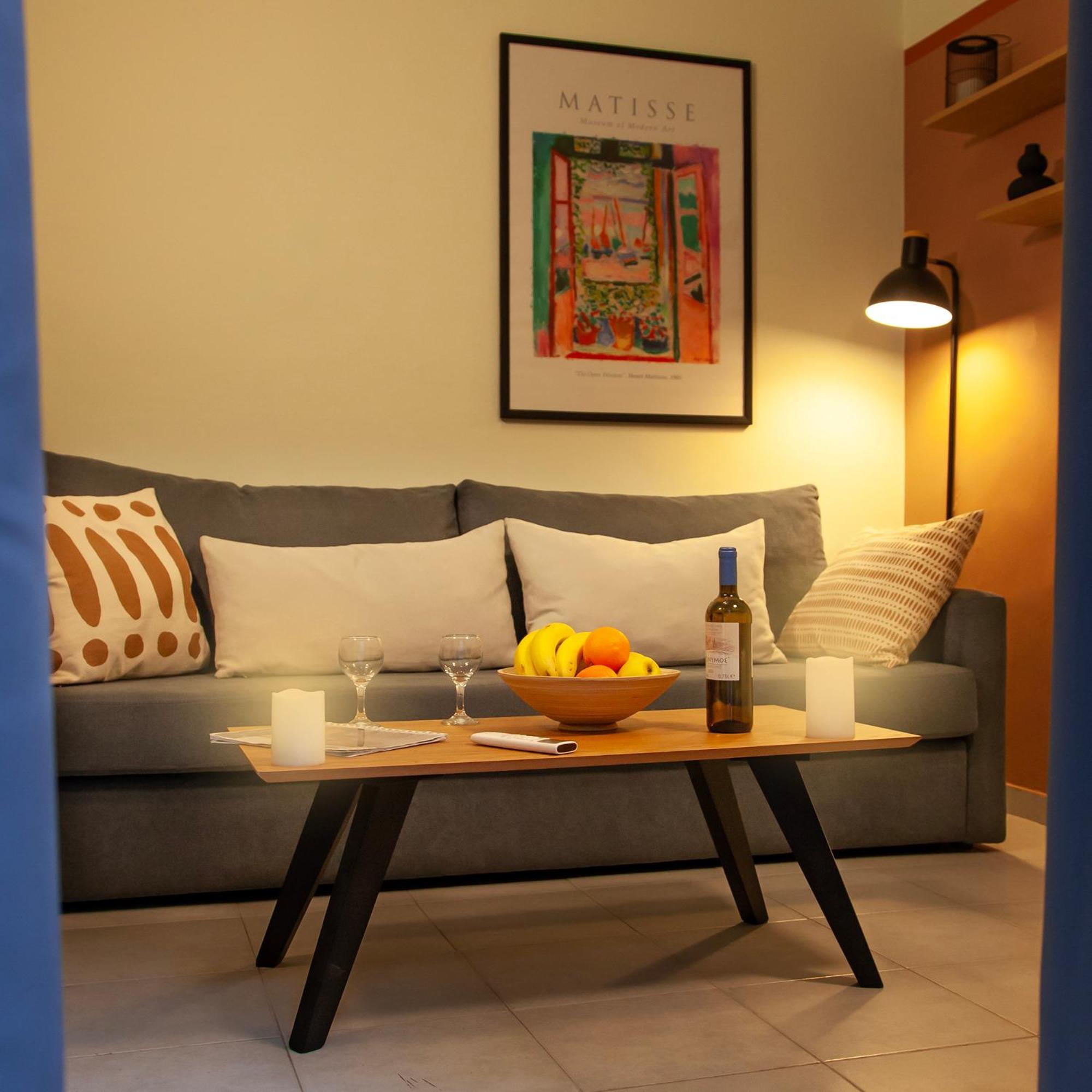 Aris123 By Smart Cozy Suites - Apartments In The Heart Of Athens - 5 Minutes From Metro - Available 24Hr Eksteriør billede