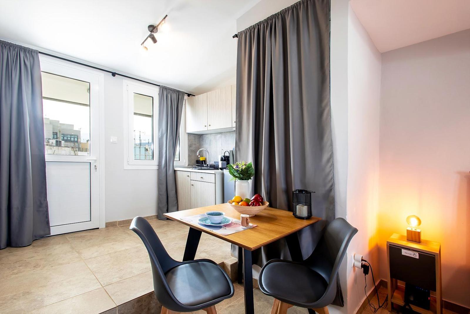 Aris123 By Smart Cozy Suites - Apartments In The Heart Of Athens - 5 Minutes From Metro - Available 24Hr Eksteriør billede